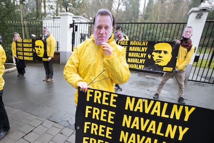 17/01/2022 Protesta en favor de Alexei Navalni ante la embajada de  Rusia en Bruselas POLITICA INTERNACIONAL BENOIT DOPPAGNE / BELGA PRESS / CONTACTOPHOTO
