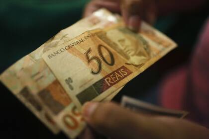 23-05-2016 Un billete de 50 reales brasileños POLITICA ECONOMIA ESPAÑA EUROPA MARIO TAMA