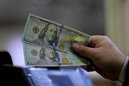 A cuánto cotiza el dólar blue este lunes 10 de julio de 2023.