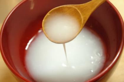 Agua de arroz, el truco viral para lucir una melena de impacto