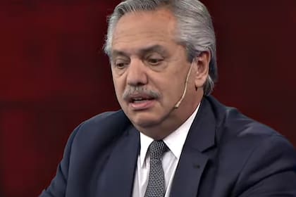 Alberto Fernández durante la entrevista