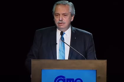 Alberto Fernández en la asamblea de CAME