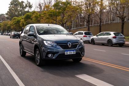 Autos a tasa 0 y bonificaciones: Renault renueva su financiación en julio