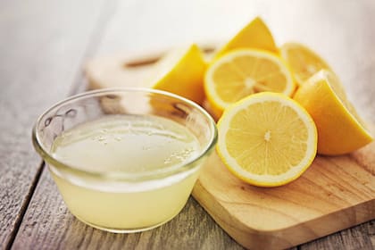 Beber jugo de limón en ayunas podría ser un buen aliado de tu sistema inmune