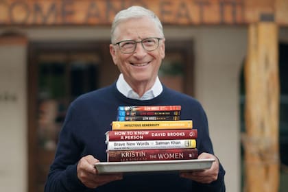 Bill Gates recomendó cuatro libros para leer esta temporada