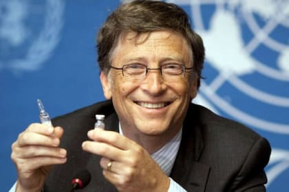 Bill Gates aseguró que estaba sorprendido por la gran cantidad de teorías conspirativas que surgieron sobre él y que se extendieron en las redes sociales durante la pandemia de coronavirus.