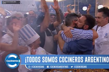 Cocineros argentinos se despidió de la TV Pública con un guiso federal, una choripaneada, la vuelta del primer conductor y más de 100 invitados