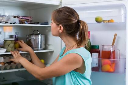 Cómo limpiar tu heladera para combatir los malos olores