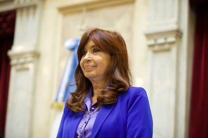 Cristina Fernández de Kirchner presidiendo la sesión especial en el Senado
