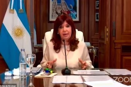 Cristina Kirchner apuntó contra los jueces en su alegato ante la Cámara de Casación Penal