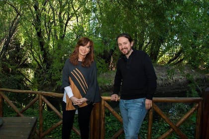 Cristina Kirchner y el líder de Podemos, Pablo Iglesias, en una reunión en El Calafate de 2018