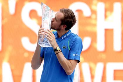 Daniil Medvedev, campeón del Miami Open luego de vencer en la final a Jannik Sinner