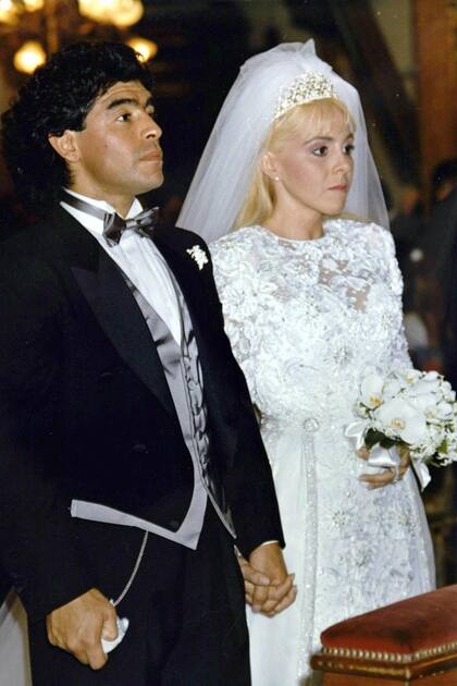 Diego Maradona y Claudia Villafañe en su gran casamiento en el Luna Park