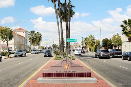 East Los Ángeles es conocido como uno de los barrios latinos más grandes del condado
