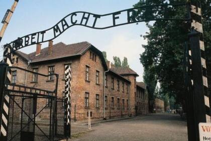 Efemérides del 27 de enero: se cumple un nuevo aniversario de la liberación del campo de exterminio de Auschwitz