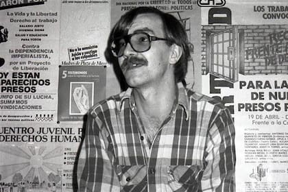 El activista homosexual Carlos Jáuregui (1957-1996) convocó a la primera marcha de la comunidad LGBT+ en Argentina.