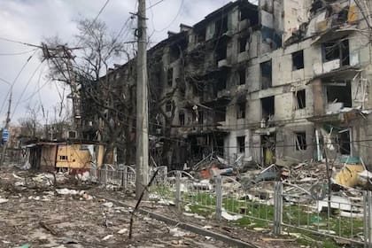 El bloque de apartamentos donde vivía Iván quedó destruido