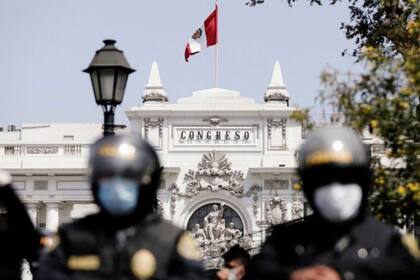 Lima recibirá el duelo entre Perú y la Argentina a pesar de la tensión social y política