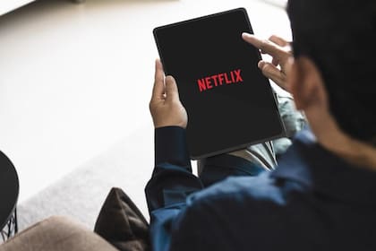El costo de Netflix en julio 2024 se calcula en base al dólar oficial y una serie de cargas impositivas