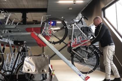 El estacionamiento subterráneo de bicicletas de Utrecht, el más grande del mundo