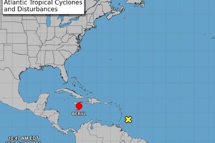 El huracán Beryl pone en alerta a la península de Yucatán, México