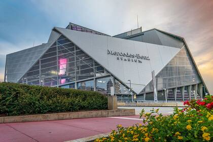 El imponente Mercedes-Benz Stadium de Atlanta, Georgia, que será sede de la inauguración de la Copa América 2024