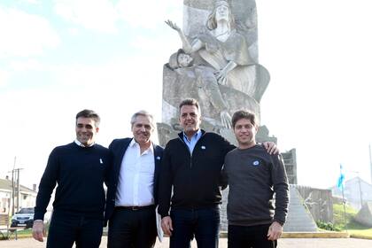 El intendente López, Fernández, Massa y Kicillof compartieron actividad en Necochea