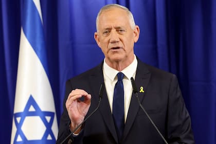 El ministro del gabinete de guerra israelí, Benny Gantz, anuncia su renuncia durante un discurso televisado en la ciudad israelí de Ramat Gan, cerca de Tel Aviv, el 9 de junio de 2024.