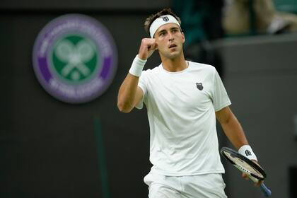 El platense Tomás Martín Etcheverry triunfó en la primera ronda de Wimbledon