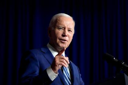 El presidente Joe Biden habla en el Centro Médico George E. Wahlen del Departamento de Asuntos de Veteranos, el jueves 10 de agosto de 2023, en Salt Lake City. (AP Foto/Alex Brandon)