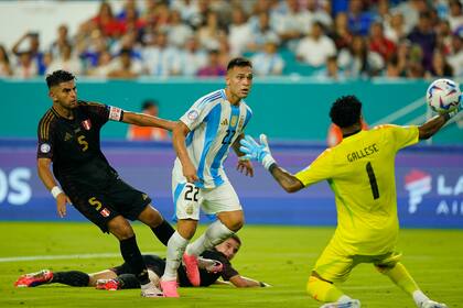 El segundo gol de Lautaro Martínez: los ojos abiertos siguiendo el vuelo de la pelota a la red