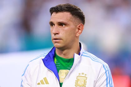 Emiliano 'Dibu' Martínez es uno de los líderes de la selección argentina que este jueves se mide con Ecuador en Houston
