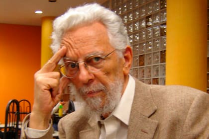 Enrique Dussel nació en 1934 en La Paz, Mendoza; es uno de los referentes del pensamiento latinoamericano