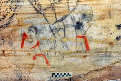 Esta fotografía sin fecha proporcionada por Alan Cressler muestra una cueva de Missouri con pinturas rupestres de hace más de 1.000 años que fue vendida en una subasta el martes 14 de septiembre de 2021