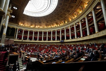 Foto tomada el 4 de enero de 2022 de la Asamblea Nacional, el Parlamento de Francia, en París. (Foto AP/Francois Mori)