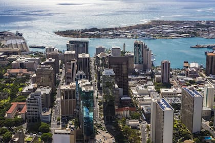 Honolulu es la capital de Hawaii y figura como la ciudad estadounidense con mejor calidad de vida en 2024, según una encuesta de The Economist