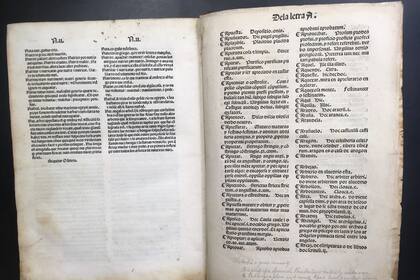 Imagen del primer diccionario del castellano, realizado por Alfonso de Palencia. Cortesía de Princeton University Library (Special Collections).