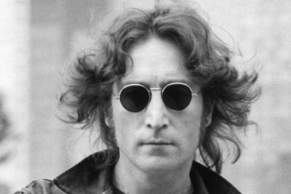 La IA imagina cómo podría verse John Lennon si fuera anciano