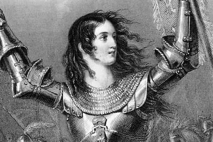 Juana, en realidad, no empuñaba una espada sino un estandarte.