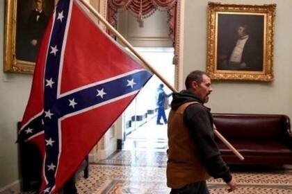 La bandera confederada fue utilizada originalmente por los 11 estados sureños que se separaron de la Unión