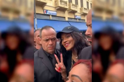 La doble de Rihanna caminó por San Pablo y recibió el afecto de los fans de la cantante pop