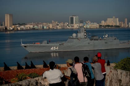 La fragata rusa Admiral Gorshkov, en el puerto de La Habana, el 24 de junio de 2019. (AP/Ramon Espinosa, File)