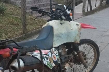 La motocicleta Honda XR 25 recuperada