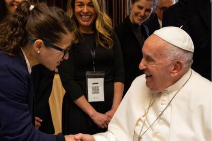 La Peque Pareto en su visita al Papa en el Vaticano