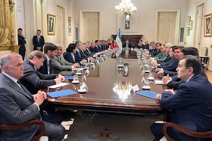 La primera reunión de Javier Milei con los gobernadores, antes del debate de la ley ómnibus