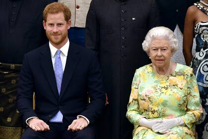 La reina Isabel II omitió mencionar a su nieto, el príncipe Harry, durante su discurso en la COP26