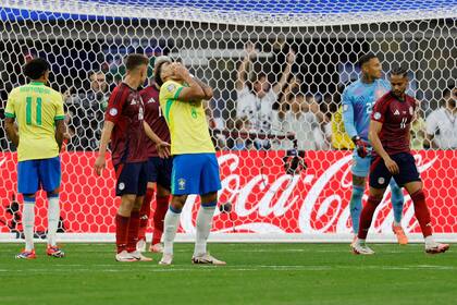 La selección de Brasil igualó 0-0 con Costa Rica y recibió muchas críticas
