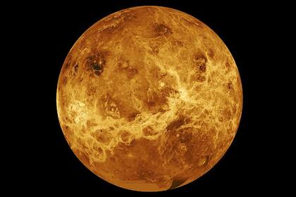 La superficie de Venus es tan caliente que derretiría el plomo