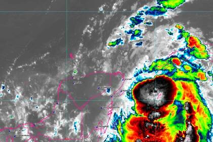 La tormenta tropical Idalia avanza hacia Florida y podría convertirse en huracán