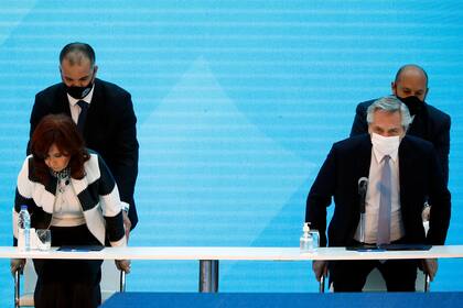 La vicepresidenta Cristina Kirchner y el presidente Alberto Fernández, en un acto compartido en 2020